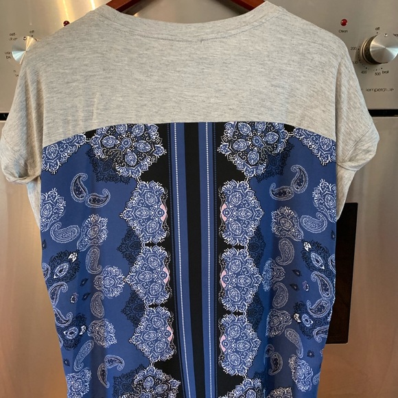 Short sleeve worn once top - Picture 4 of 6